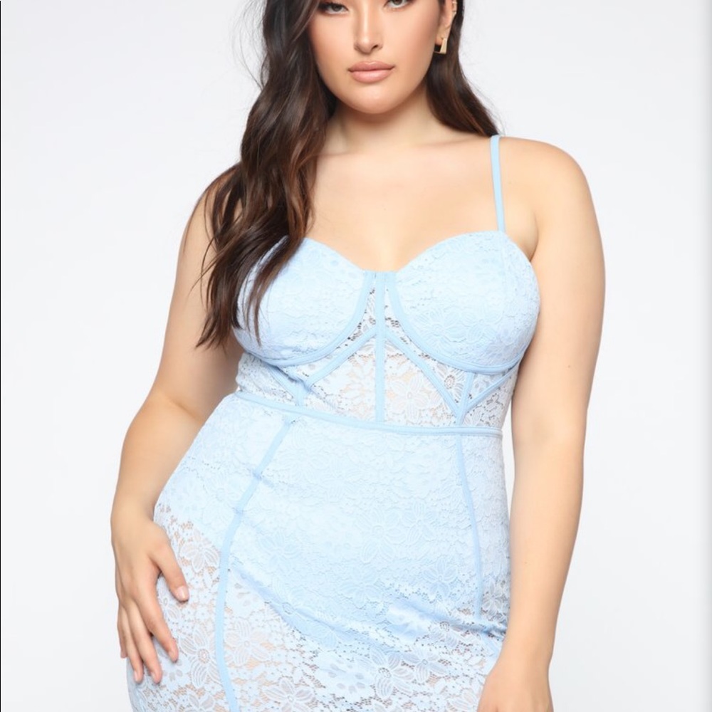 Fashionnova lace dress